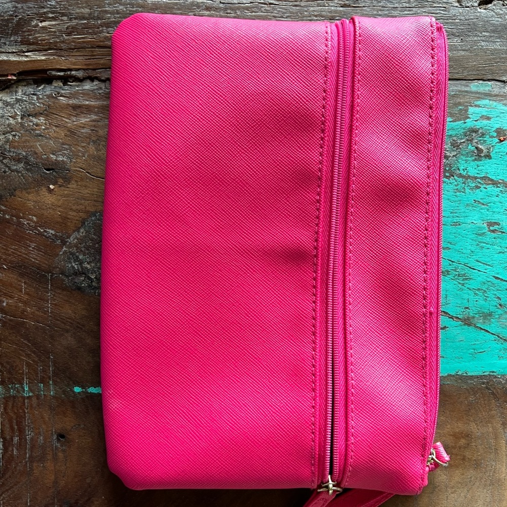 Pink makeup bag/travel bag/clutch